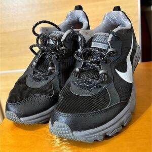 Nike Trail Running Shoes Sneakers Men's Sz 8 - EU 41 Black & Gray EUC